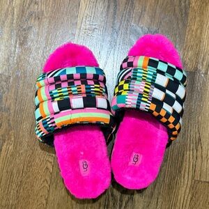 UGG Multicolor Checker Slide Slippers with Neon Pink Furry Footbed